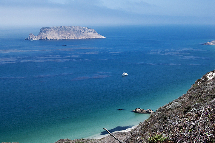 island in the sea